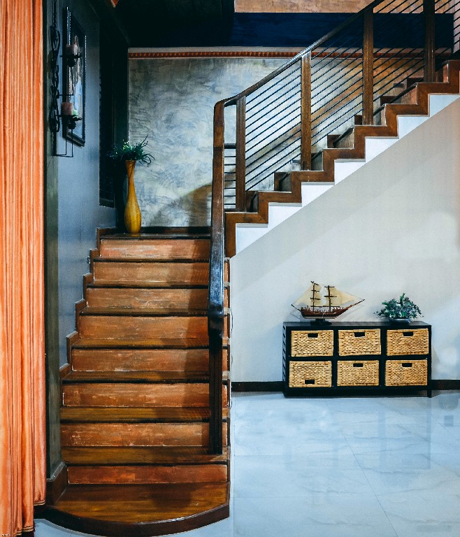 Monolithic Titanium Concrete Aesthetic